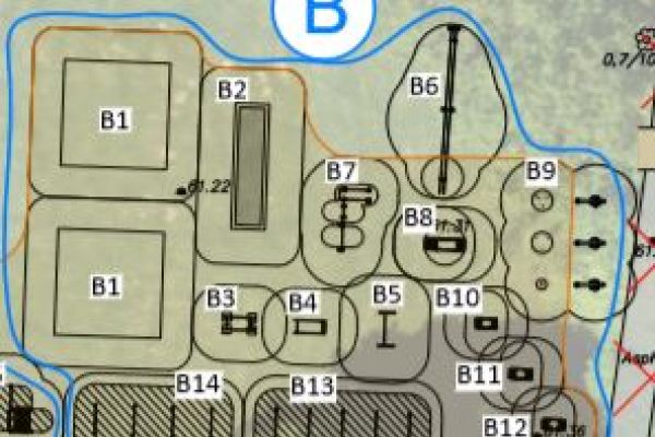 Man sieht eine Skizze von Bereich B. Eingezeichnet sind 14 Standorte, an denen Geräte zum Kraftsport platziert werden.